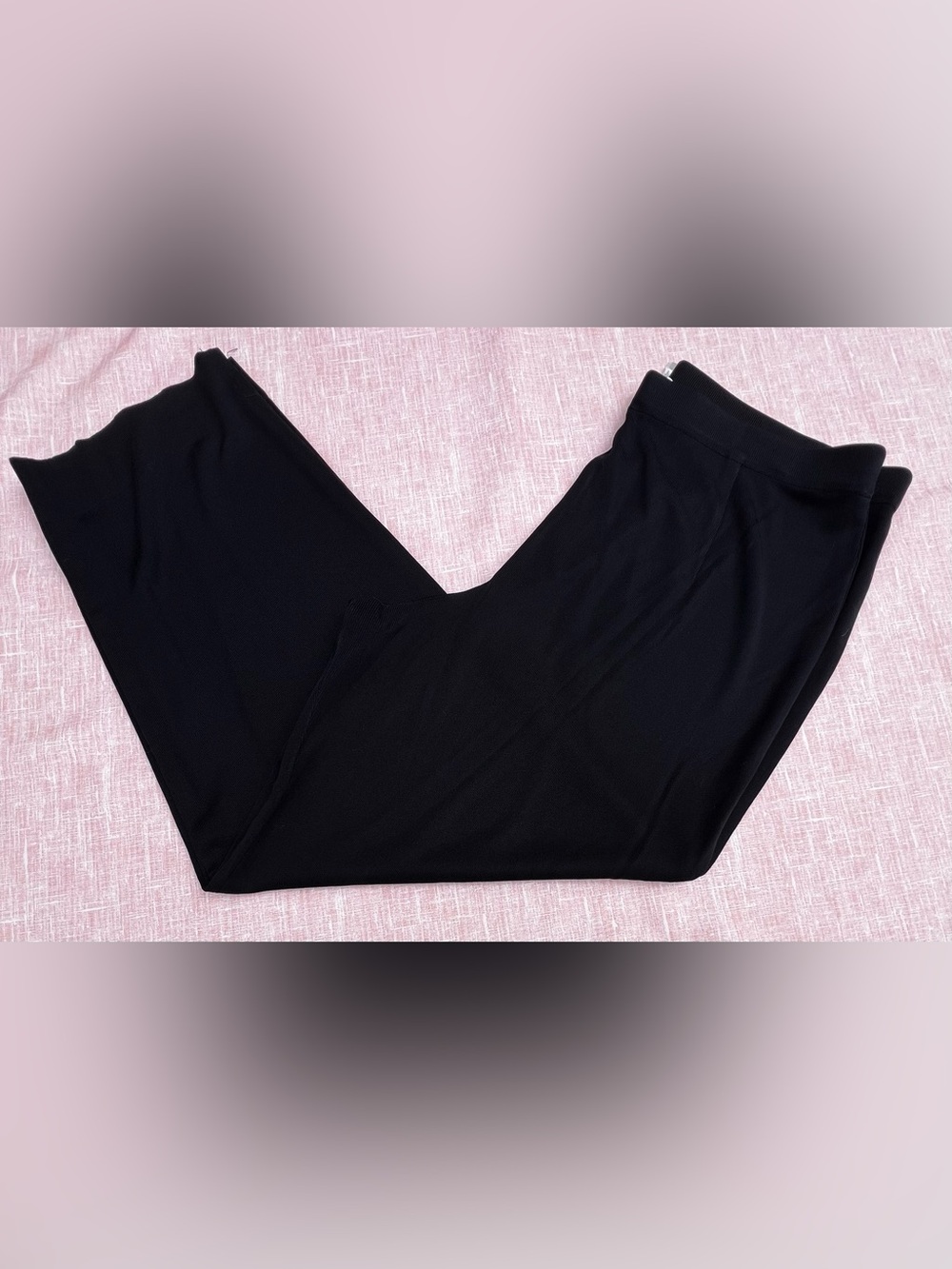 Misook Black Cropped Wide-Leg Trousers. Size L.